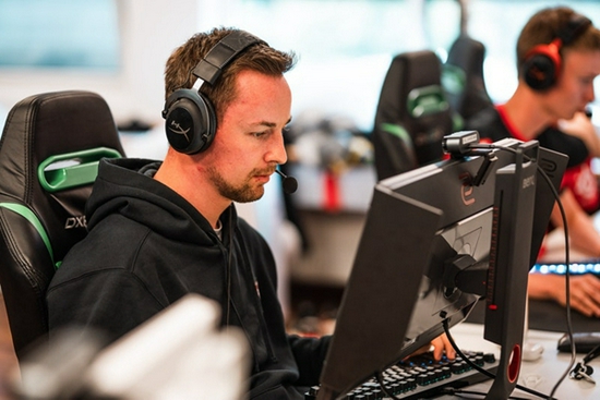 2025年中国PC市场分析：联想与华为稳居领先地位